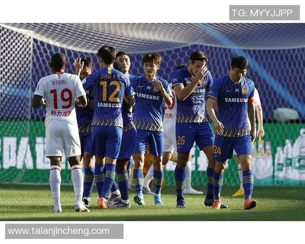 广州富力逆转江苏苏宁精彩对决以三比二获胜展现强大韧性与团队精神