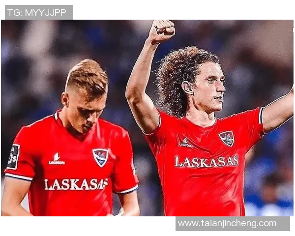 吉马良斯与吉维森特精彩对决全场集锦回顾与分析