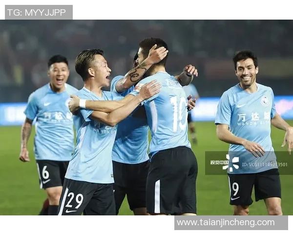 大连一方与河南建业精彩对决回顾第19轮比赛全程录像分析